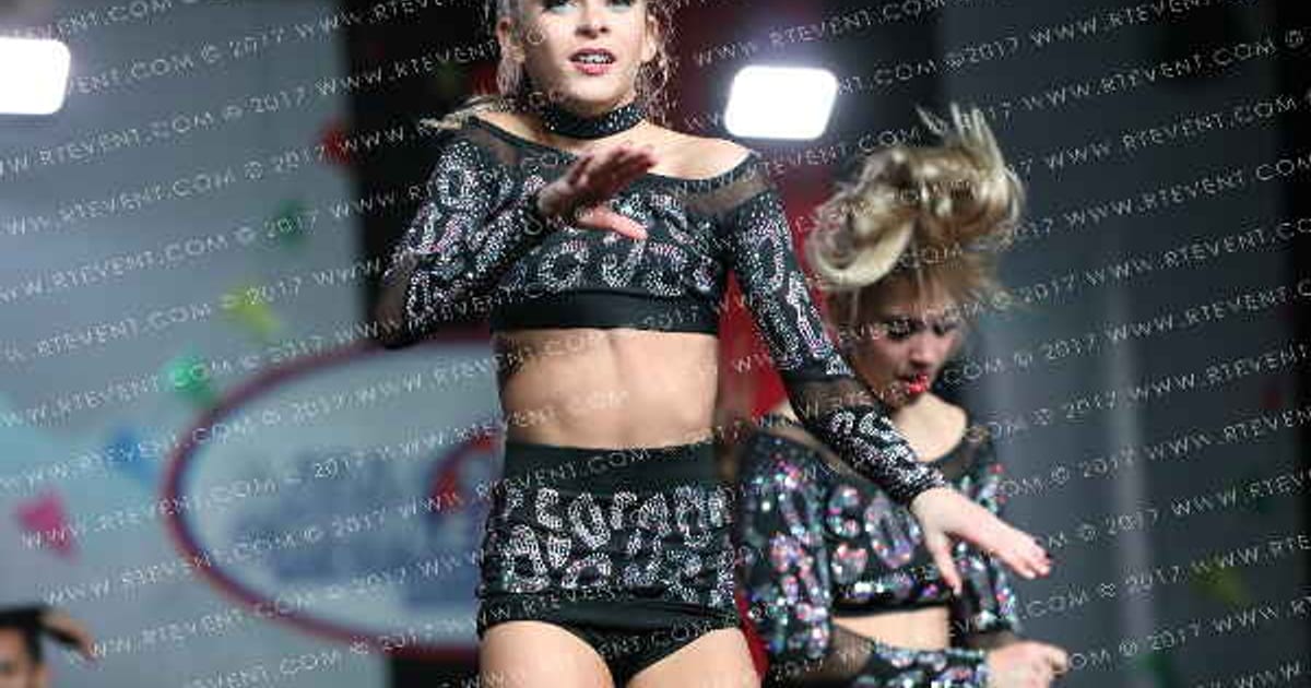 Cheer Extreme - Raleigh Cougar Coed · Battle Under the Big Top