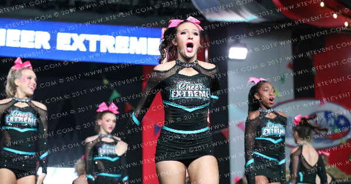 Cheer Extreme - Raleigh Juicy · Battle Under the Big Top