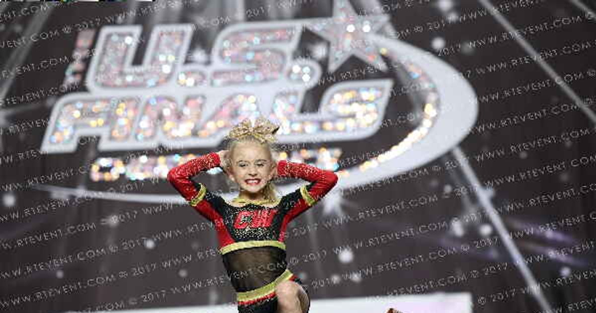 Cheer World Glitter Gold · US Finals Pensacola