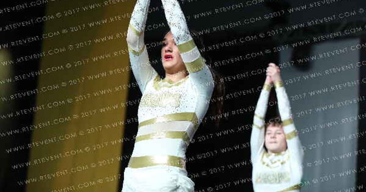 Legends Cheer Elite Atlas · Battle Under the Big Top