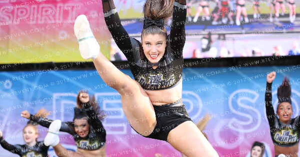 The Cheer Pitt Kansas City Lady Reign · Beach Nationals