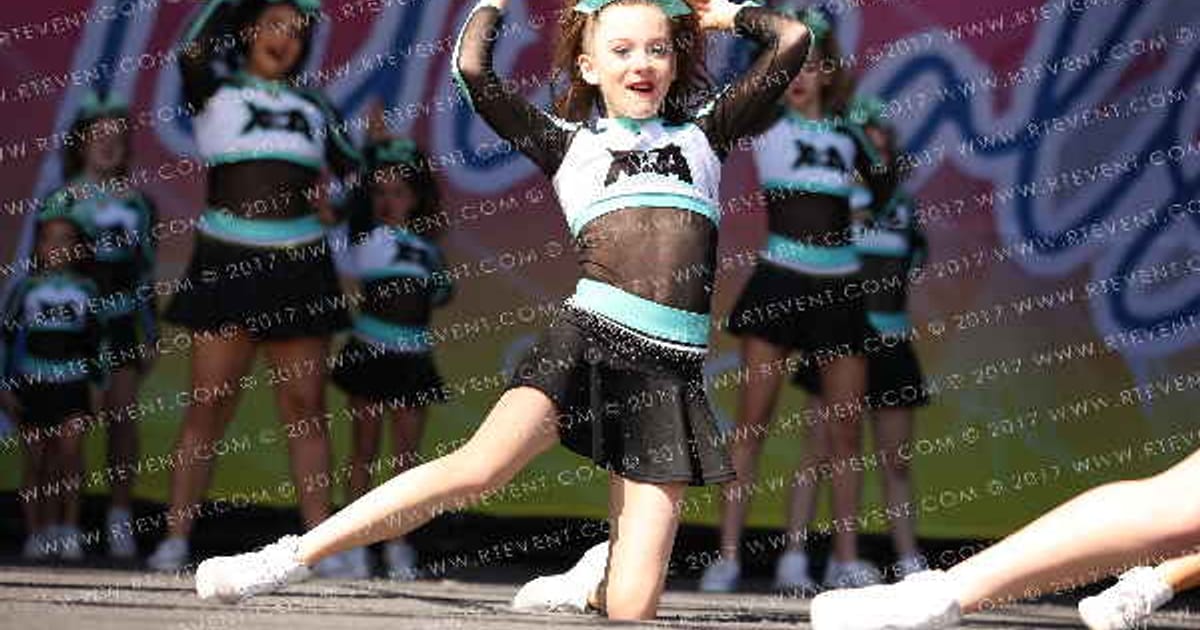 Xtreme Cheer Allstars Obsession · Beach Nationals