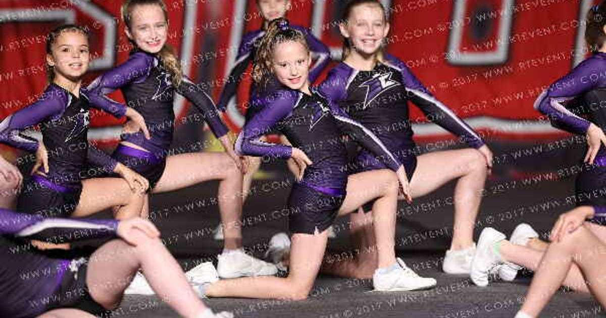 Express Cheer Dallas Super K1ds · Lonestar