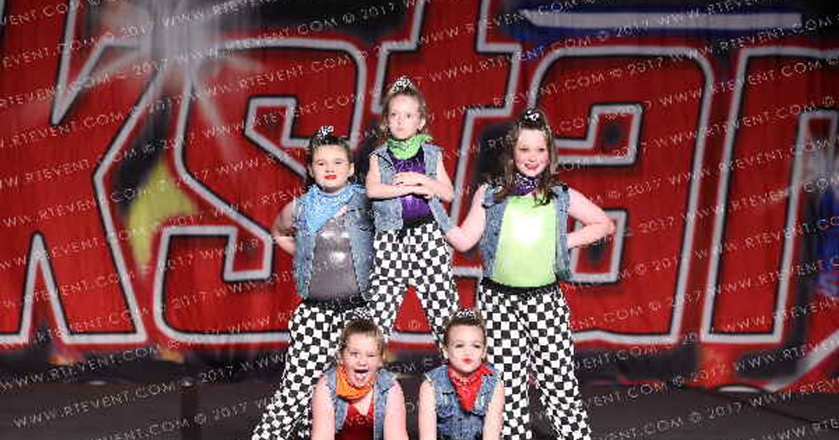 Winnsboro Spirit and Cheer Ice Queens · Lonestar