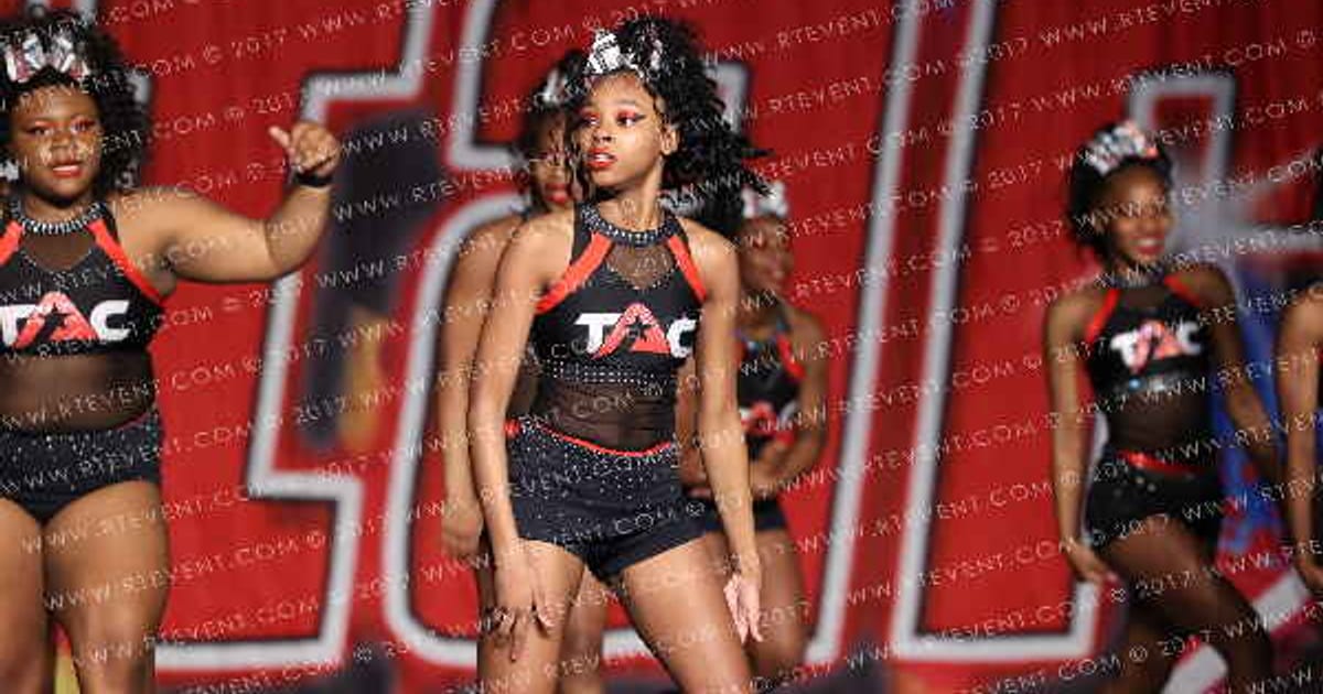 Totally Awesome Cheer All Stars Knight Kweens · Lonestar