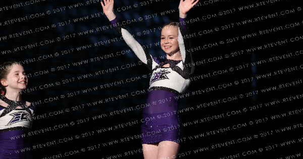 Express Cheer Dallas Av3ngers · Lonestar
