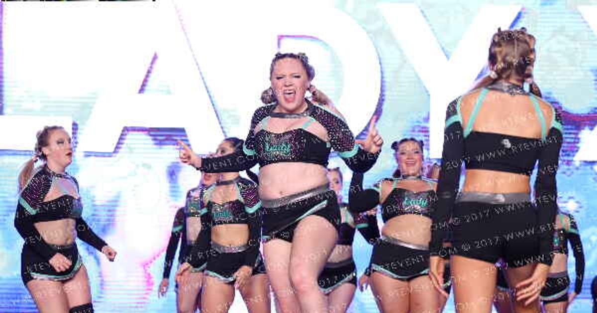 Dynamic Cheer Lady X · All Star Worlds