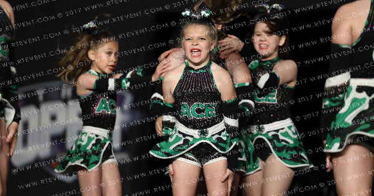 Attack Cheer Elite Courage · All Star Worlds