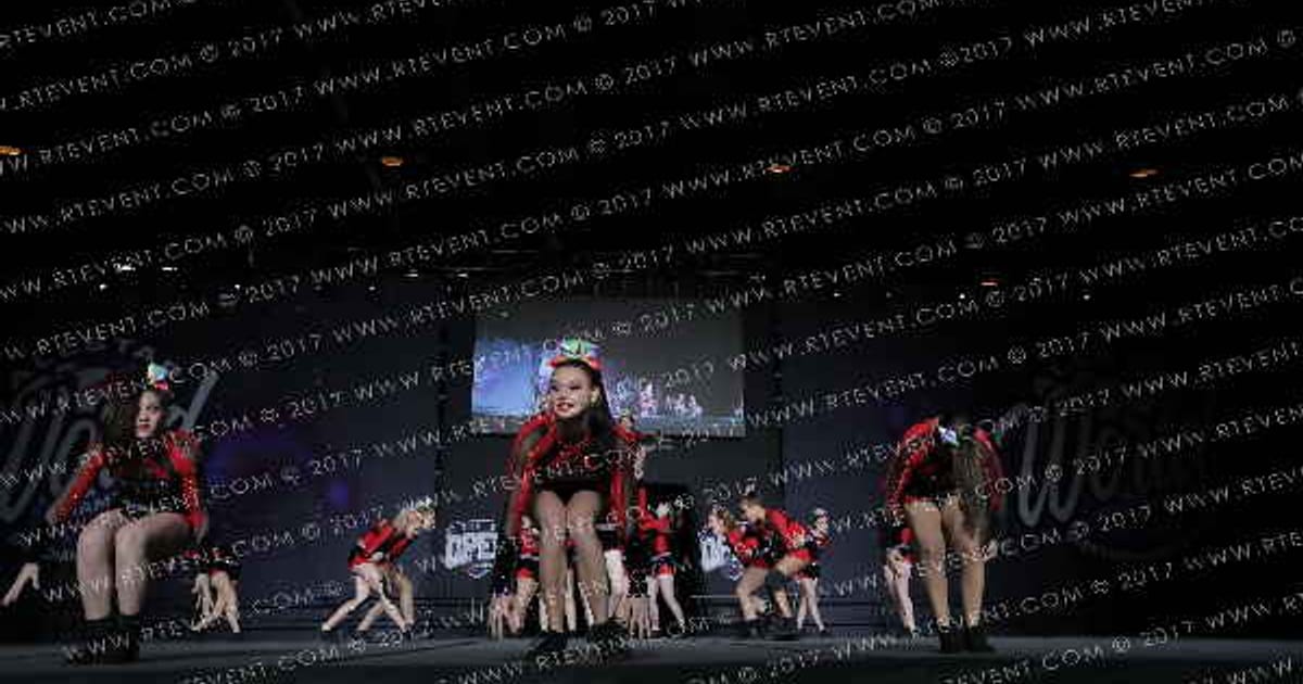 FAME All Stars BEACH Idols · All Star Worlds