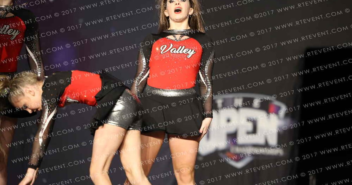 VALLEY ELITE ALL STARS TWIZZLERS · All Star Worlds