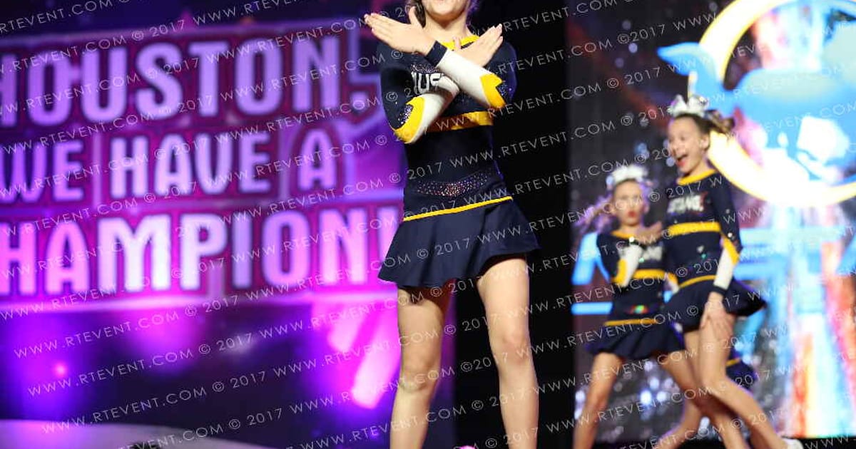 Mustang Cheer All Stars Broncos · Encore Grand Nationals