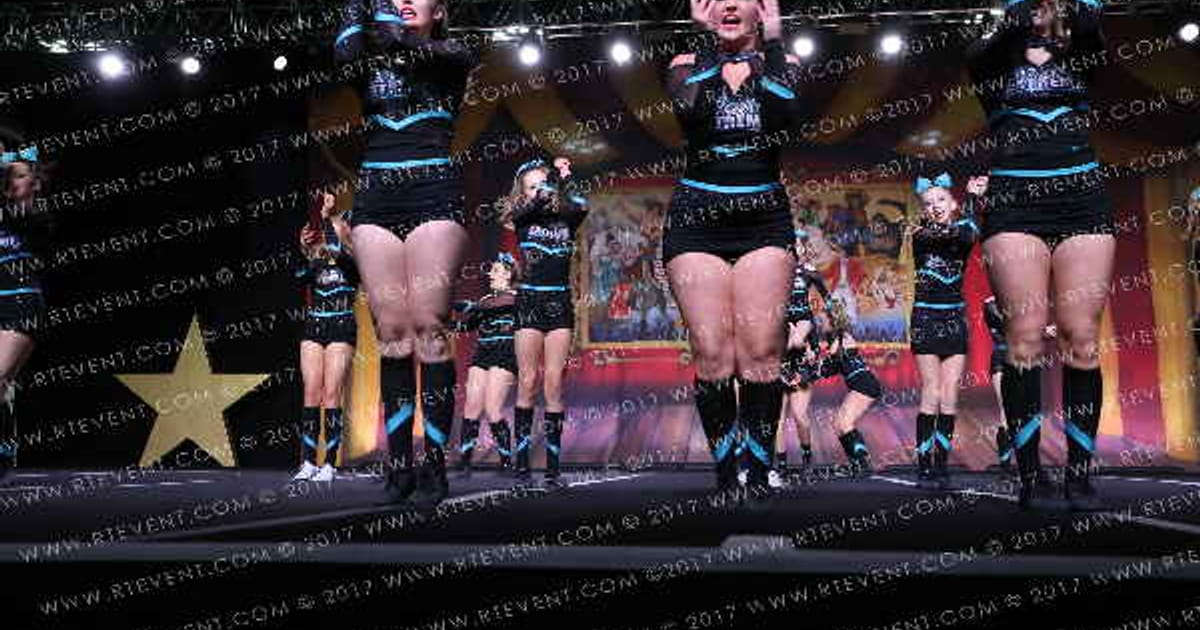 Cheer Extreme - Raleigh Bombshells · Battle Under the Big Top