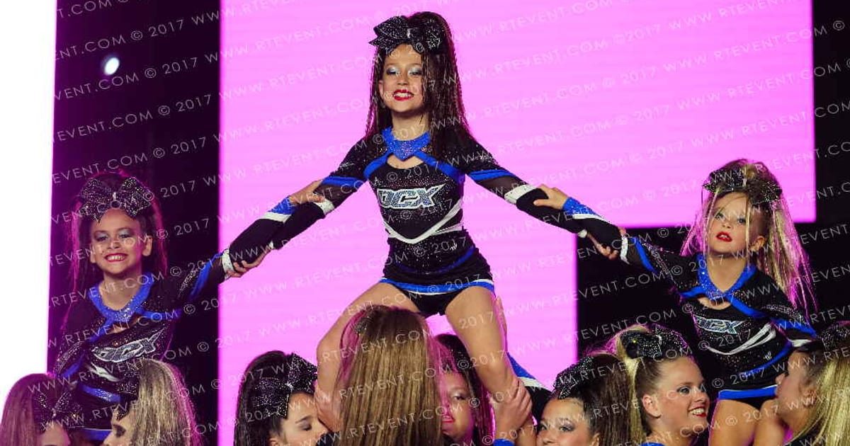 DCX Allstars Queen of hearts · All Star Worlds