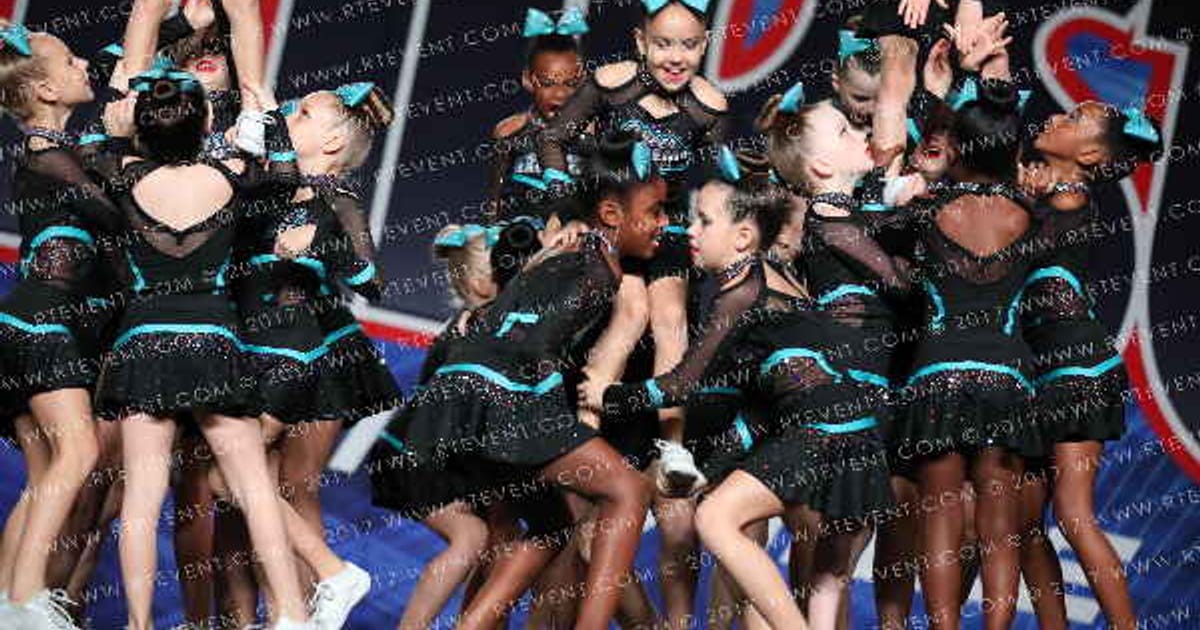 Cheer Extreme - Raleigh Mini Pixies · Raleigh
