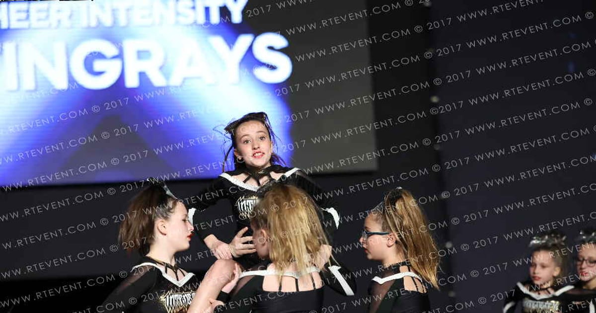 Cheer Intensity Stingrays · All Star Worlds