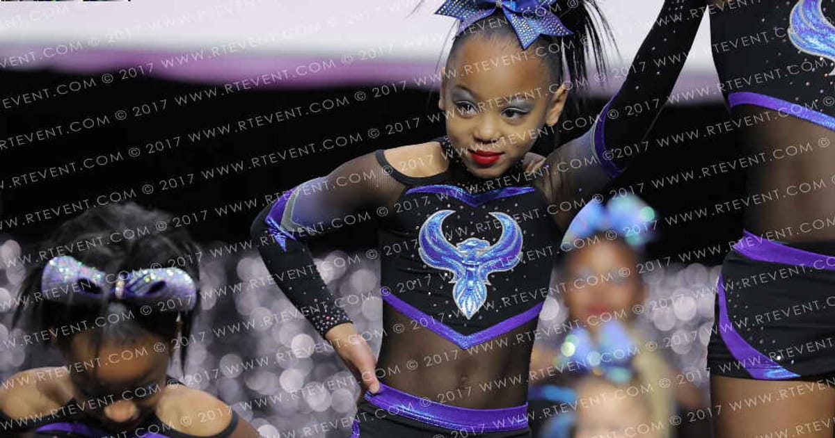 United Elite Drop Shot Divas · Louisville