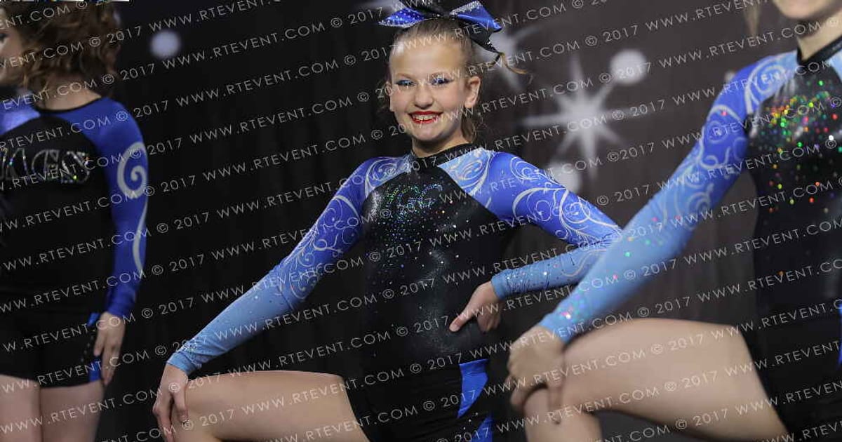 Hillsdale's Filly Cheerleading Senior · Louisville