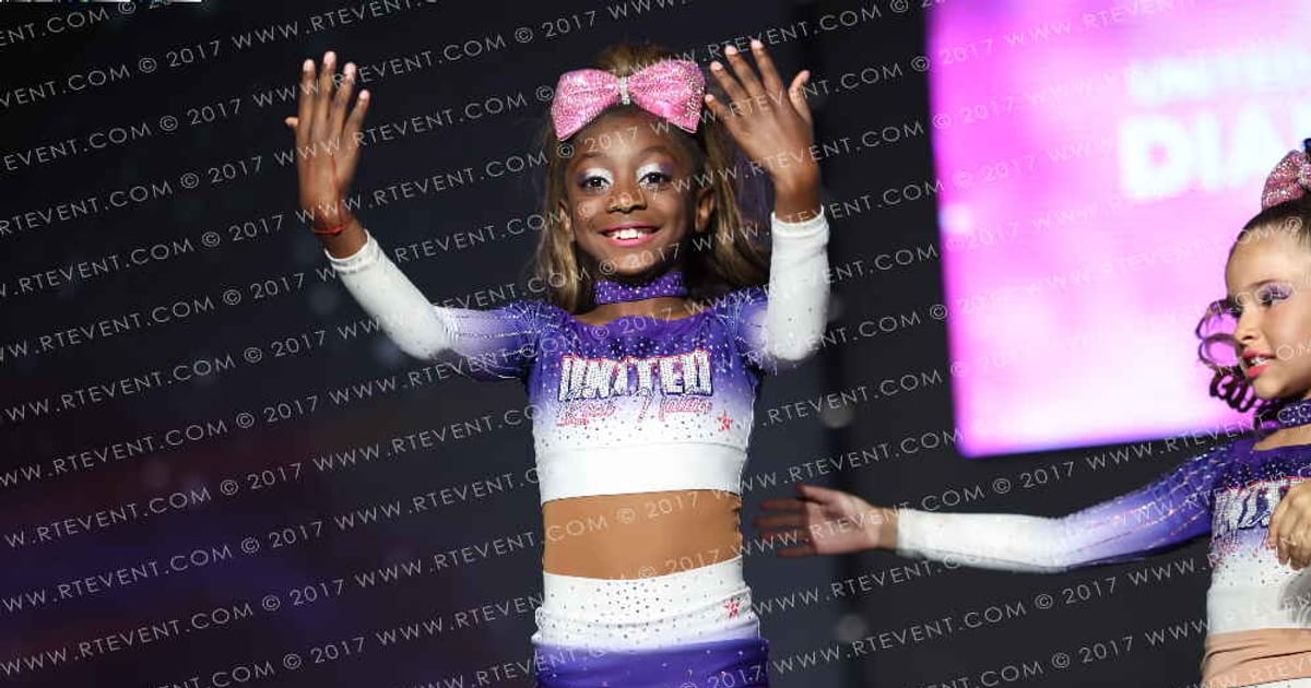 UNITED ROCK NATION ALL STARS Diamond Dolls · All Star Worlds