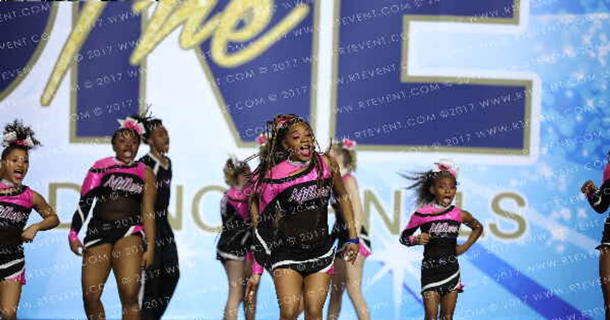 Millers Cheer Stars Total Eclipse · The One Las Vegas