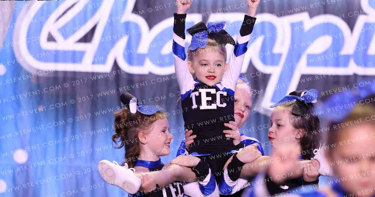 Tipton Elite Cheer Blitz · Battle on Broadway Nationals