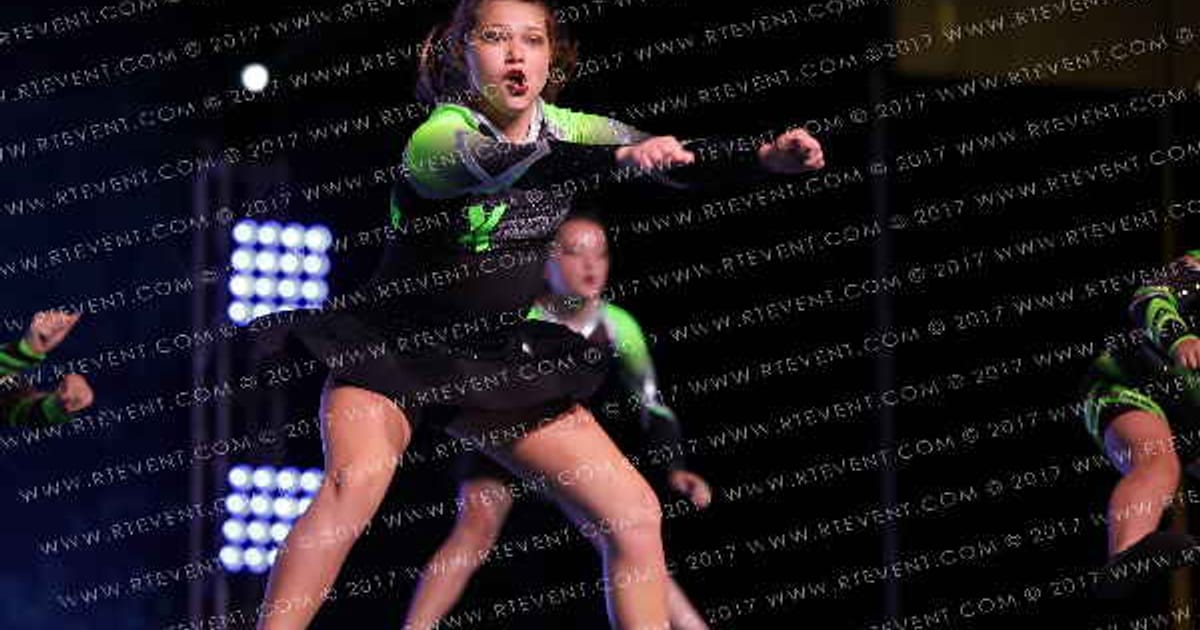 Xtreme Cheer Green Glitz · The ONE Finals