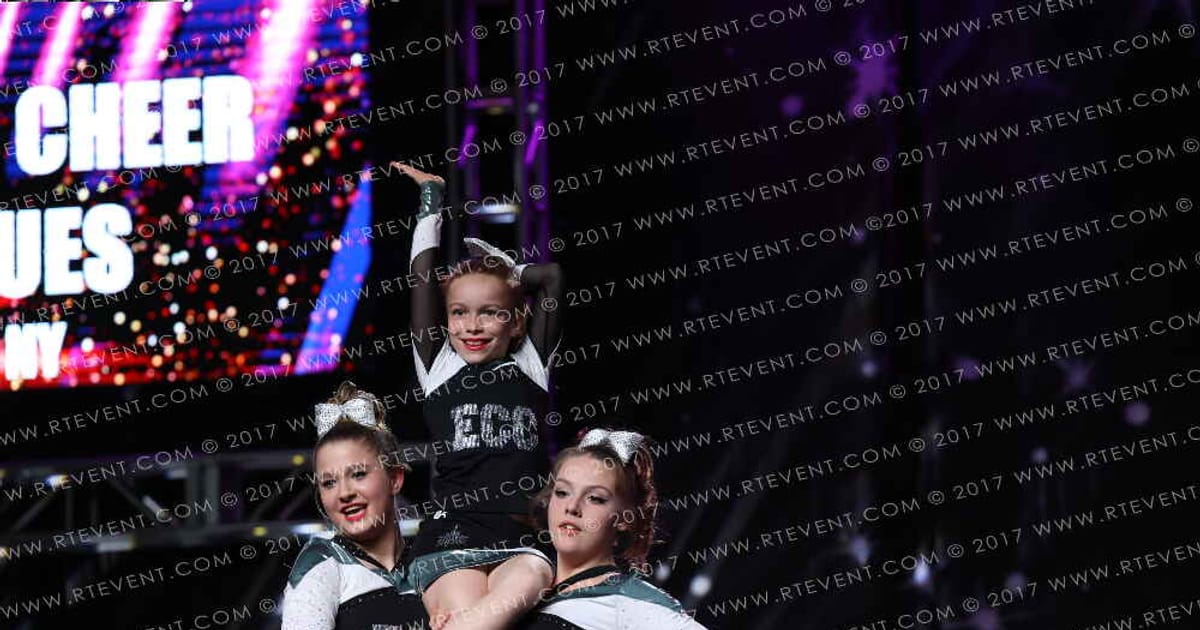 Epic Comic Cheer - The Rogues · US Finals Virginia Beach