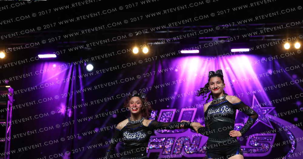 Tri-Town Competitive Cheerleading Black Ice · US Finals Virginia Beach
