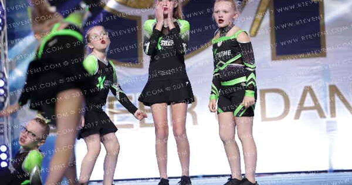 Xtreme Cheer Green Glitz · The ONE Finals