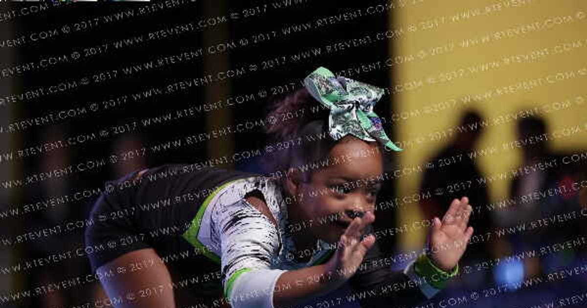 Xtreme Cheer White BLitz · The ONE Finals