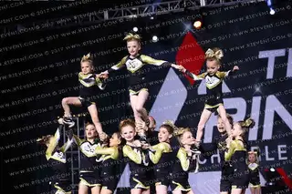 FLIPPERS XTREME CHEER