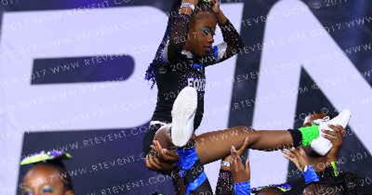 ELITE FOXES DYNASTY BLACK ICE · The Pinnacle Cheerleading Championship
