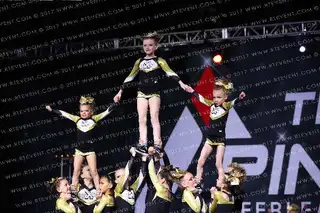 FLIPPERS XTREME CHEER