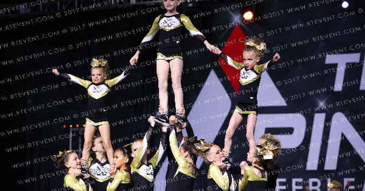 FLIPPERS XTREME CHEER · The Pinnacle Cheerleading Championship