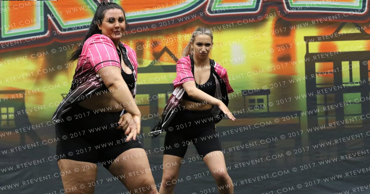 The Glitter Bombs Dance and Cheer Extreme · FC Amsterdam