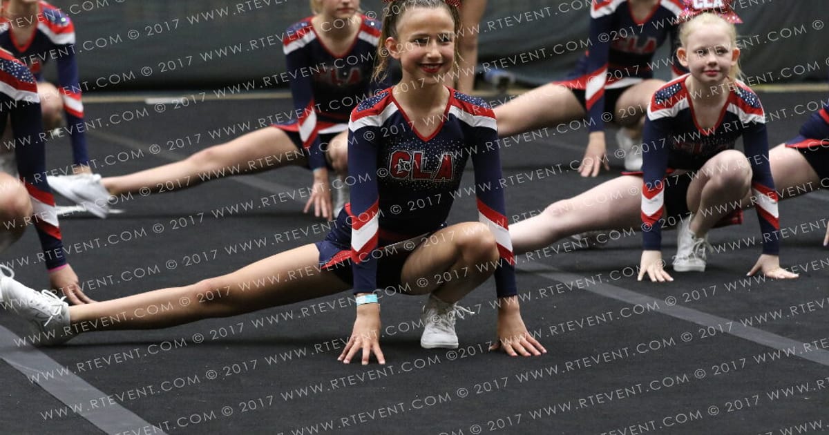 Cheerleader Academy CLA AXclusive · FC Amsterdam