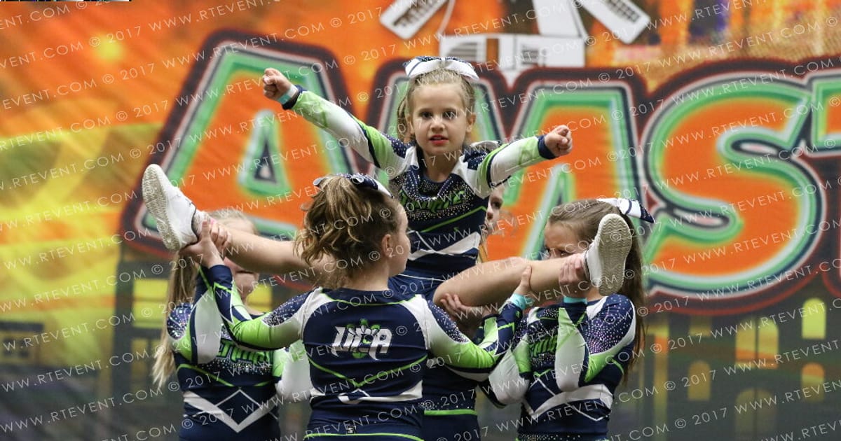 Ultimate Cheer All-Stars Dragons · FC Amsterdam