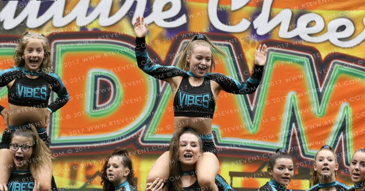 Vibes Cheerleading BLISS · FC Amsterdam
