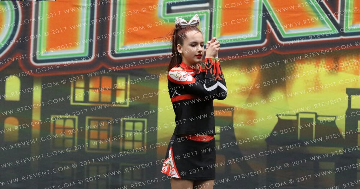 Wildfire Cheer Ruby & Latasha · FC Amsterdam