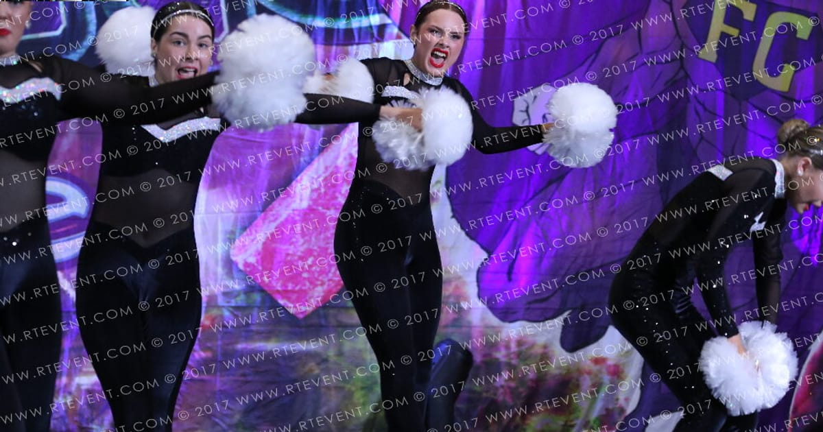 Team Love Cheer Queens · Superhero Spirit Challenge