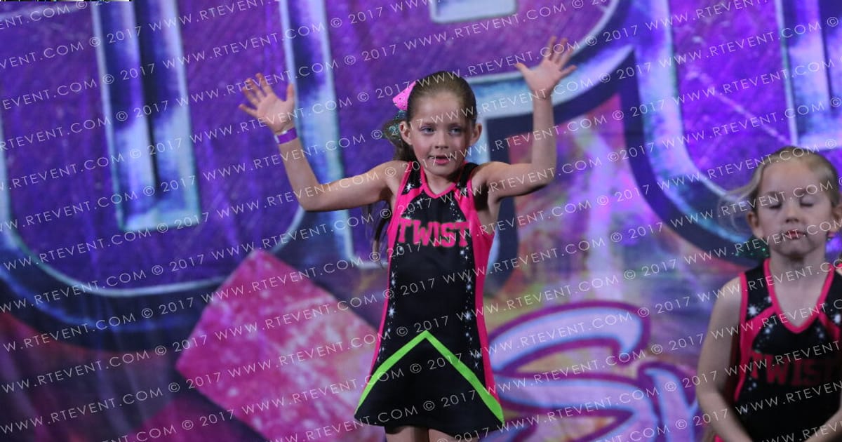 Twist and Hit CANDYFLOSS · Superhero Spirit Challenge