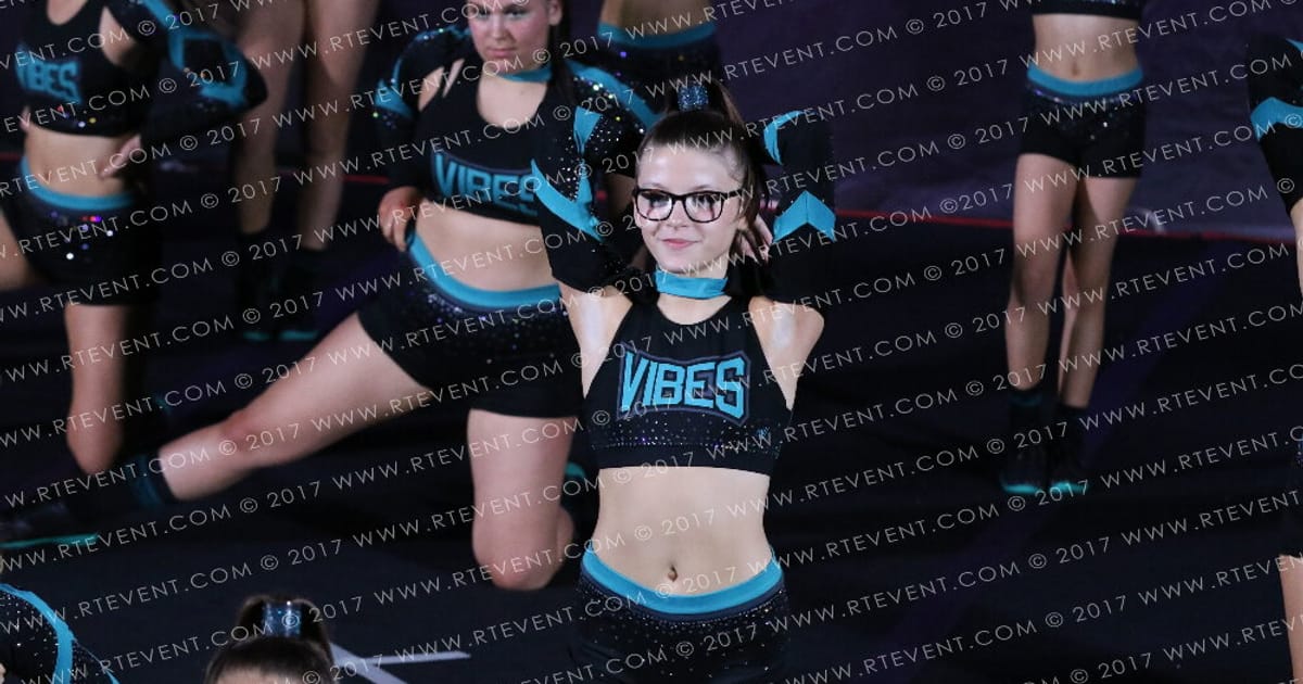 Vibes Cheerleading BLISS · Into the Future