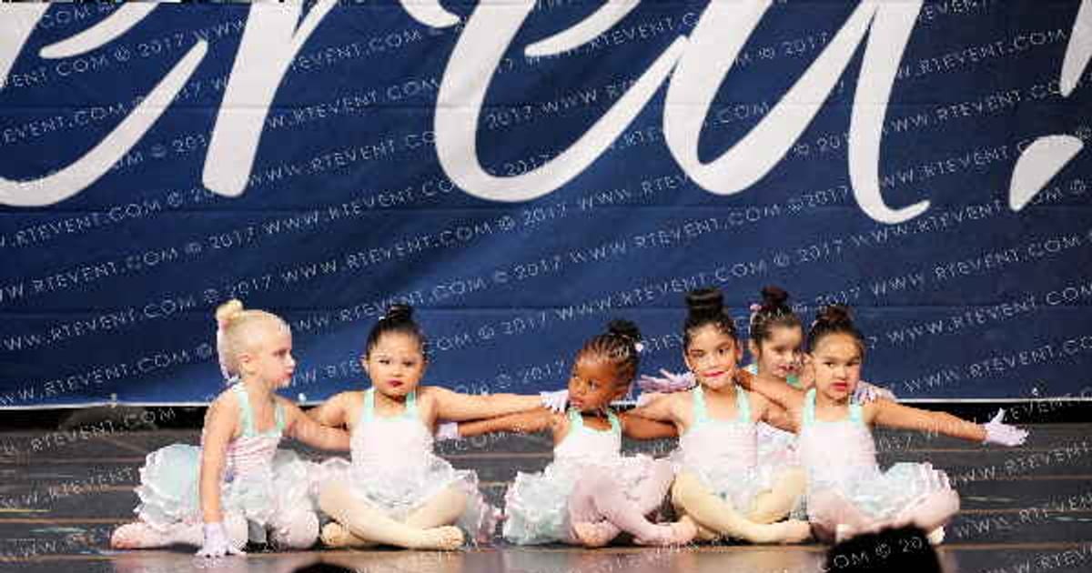 Kiss the Girl - Friday · Rad Summer Recital