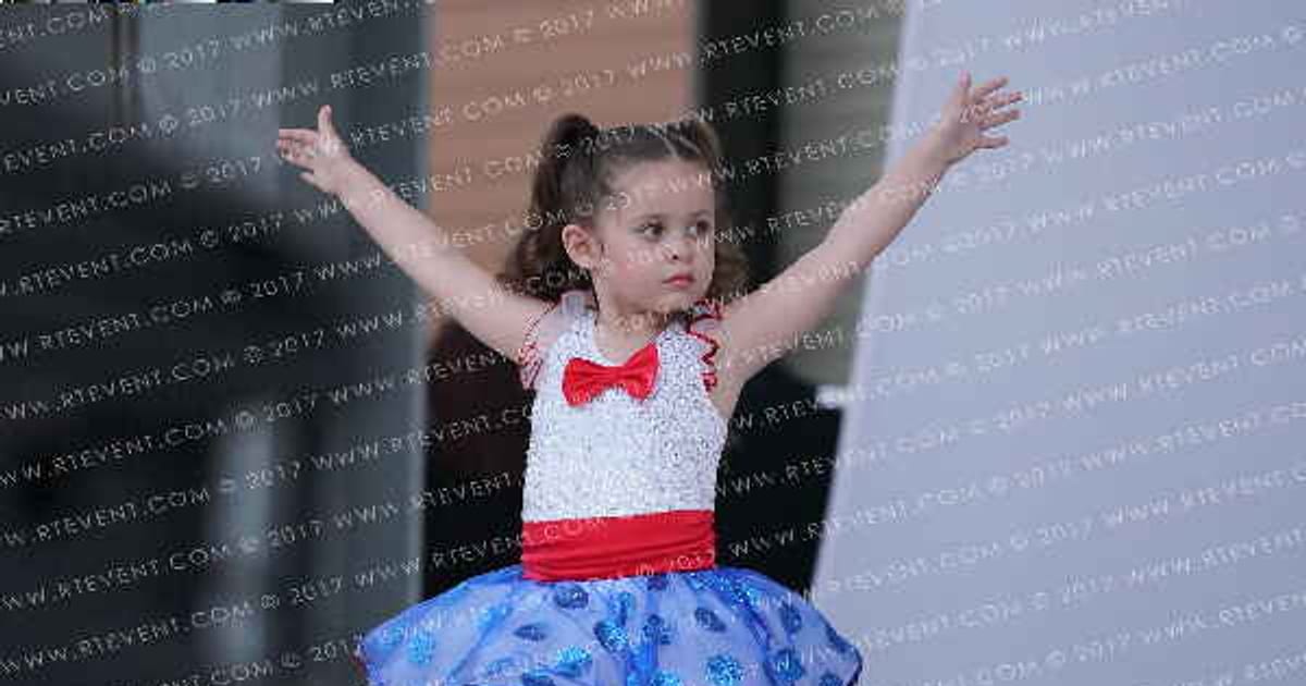 Party In The USA · Recital