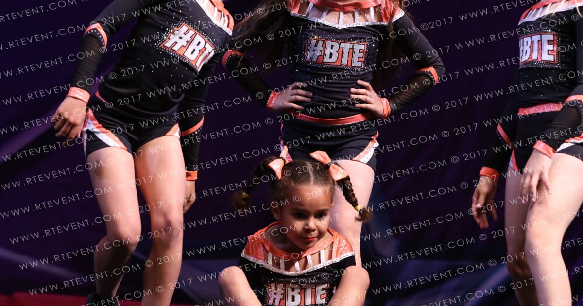 Elements Elite Sandstorm · FC Internationals
