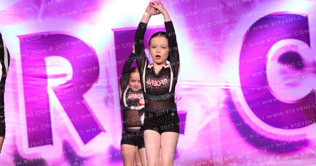 Airborn Allstars Pretty Angels · FC Internationals