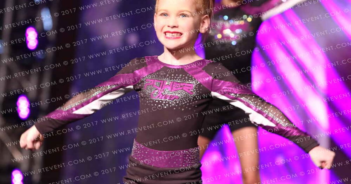 Power Cheer Little Rebels · FC Internationals