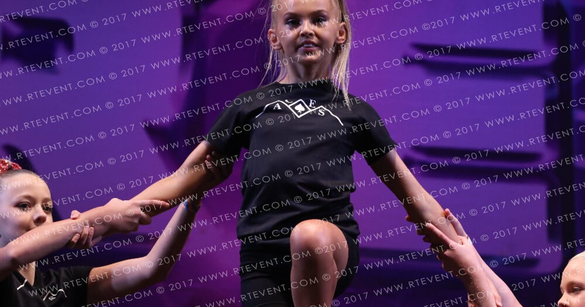 Aces Cheer Black Diamond · FC Internationals