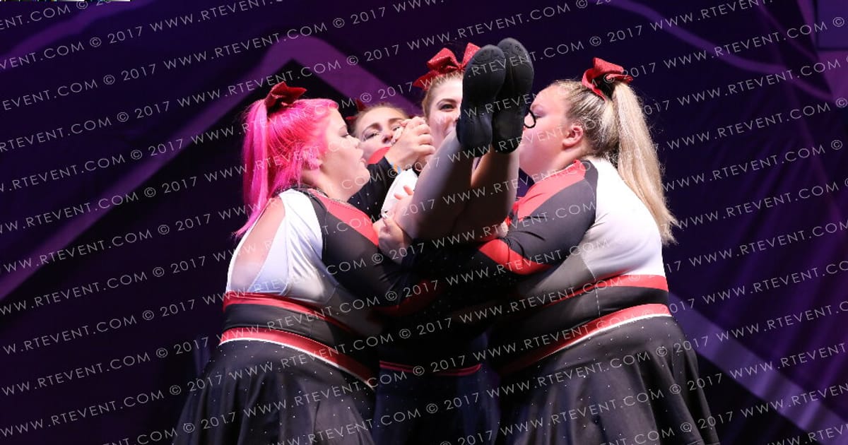 East Coast Warriors cheer and dance Gold · FC Internationals