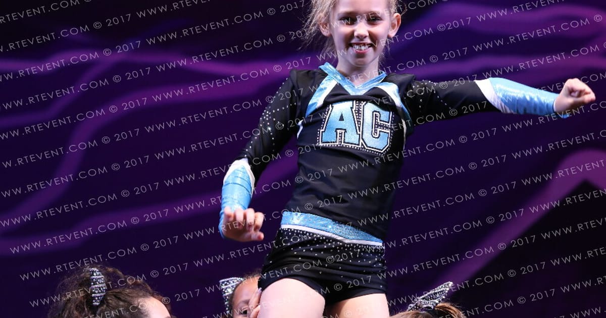 Altitude Cheer Sierra · FC Internationals