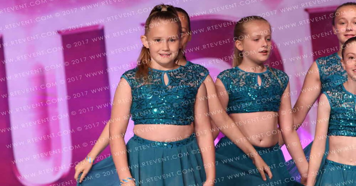 Starlights Cheer and Dance Youth LyricalContemporary · FC Internationals